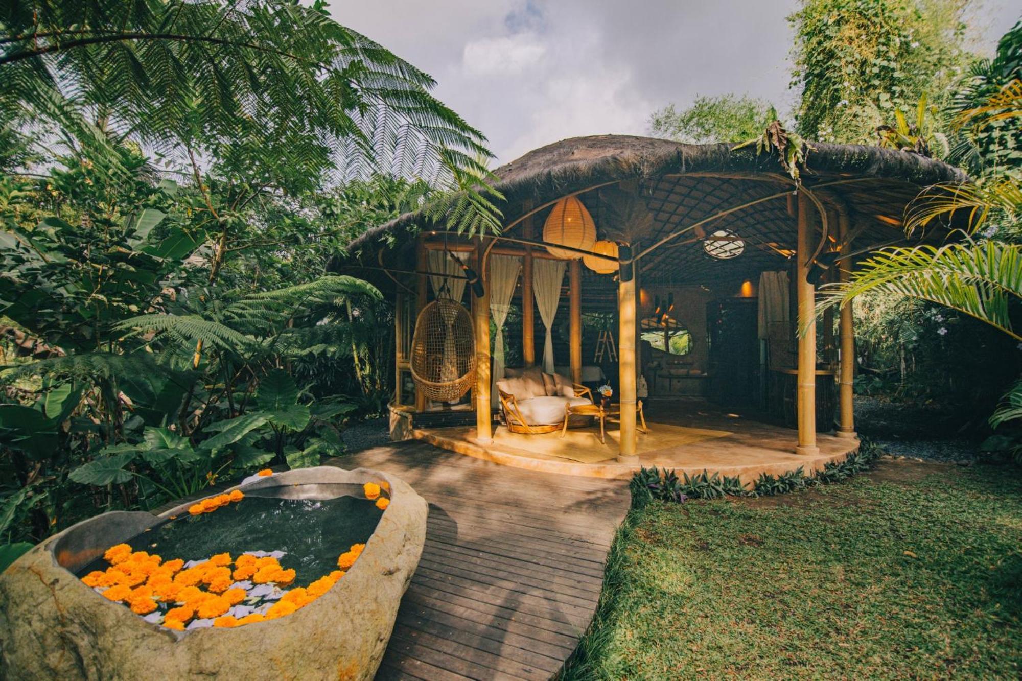 Hideout Eco Bamboo House Bali Villa Selat Exterior foto